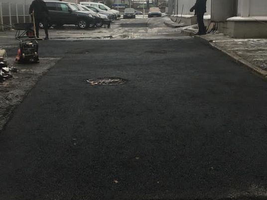 Асфальтирование парковки автосалона «LADA»