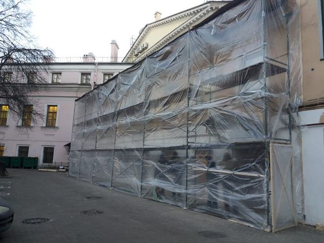 Фасадные работы на набережной Макарова